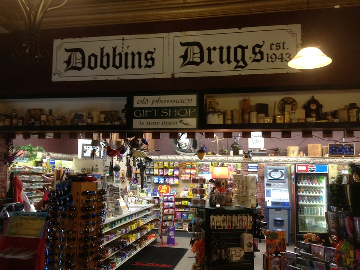 Dobbins Drugstore in Lyons 3
